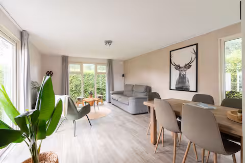 Forest Chalet with Pool, Putten, Veluwe
